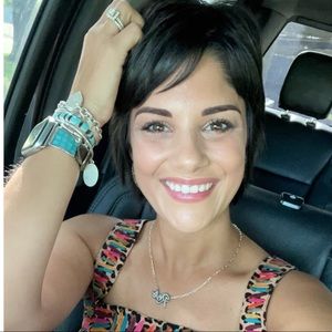 Meet your Posher, Roslyn